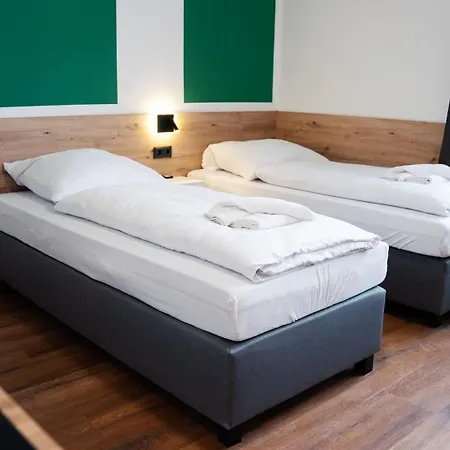 Hive - Luehnde 15 Min Zur Messe